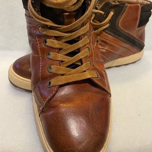 Steve Madden Sneakers – Size 12